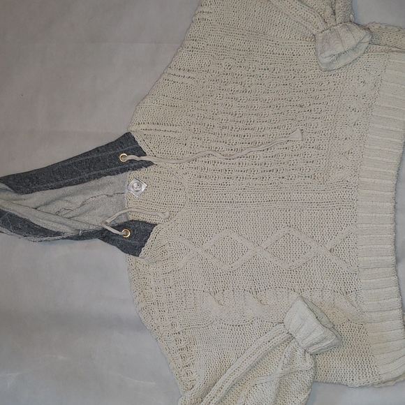 Fisherman's Daughter Oversized Chunky Knit Sweater with Hood. - Picture 6 of 13